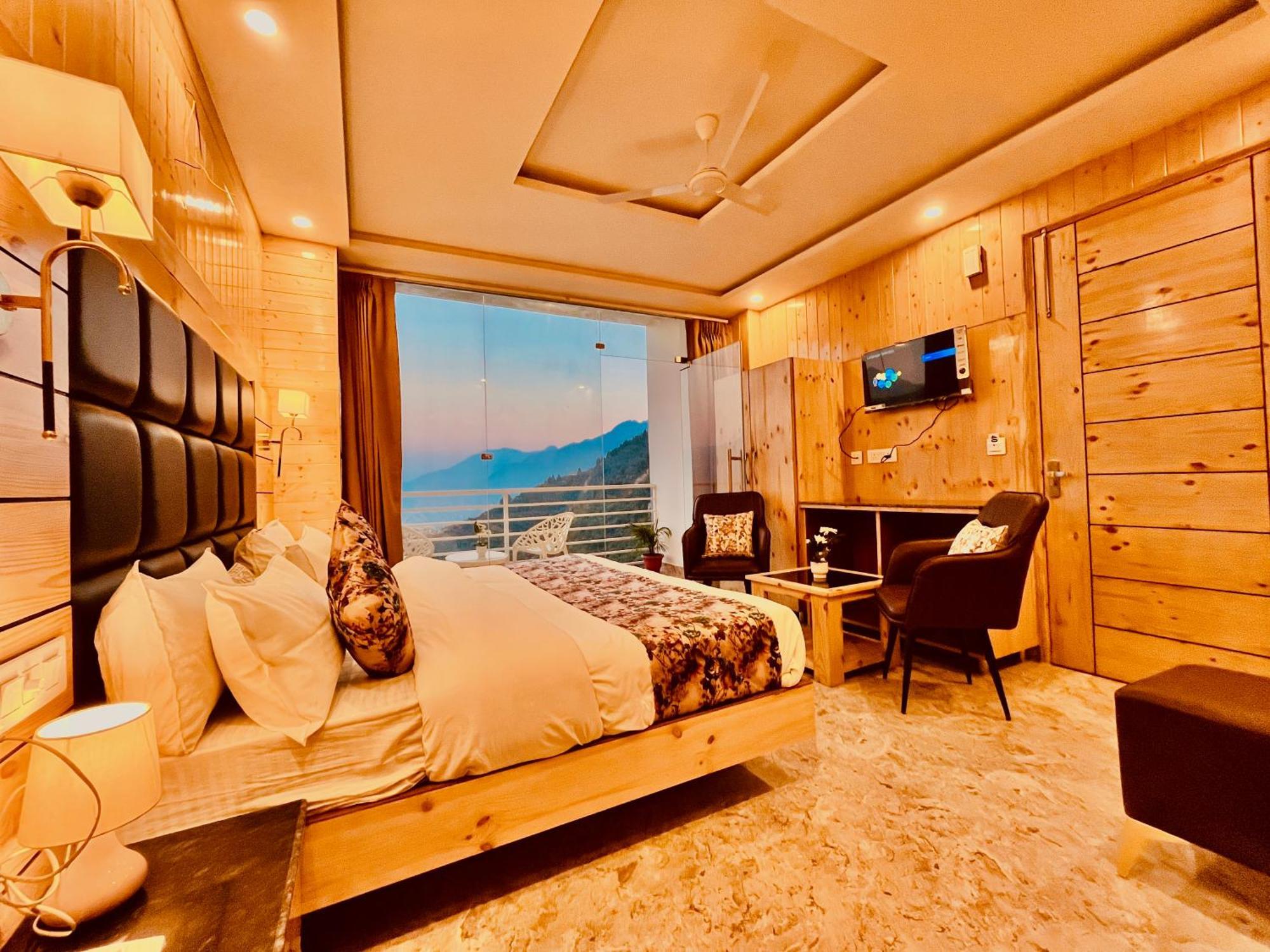 Hotel Hill View, Mussoorie - Near Jw Marriott Mussoorie, M 77377-32479 Экстерьер фото