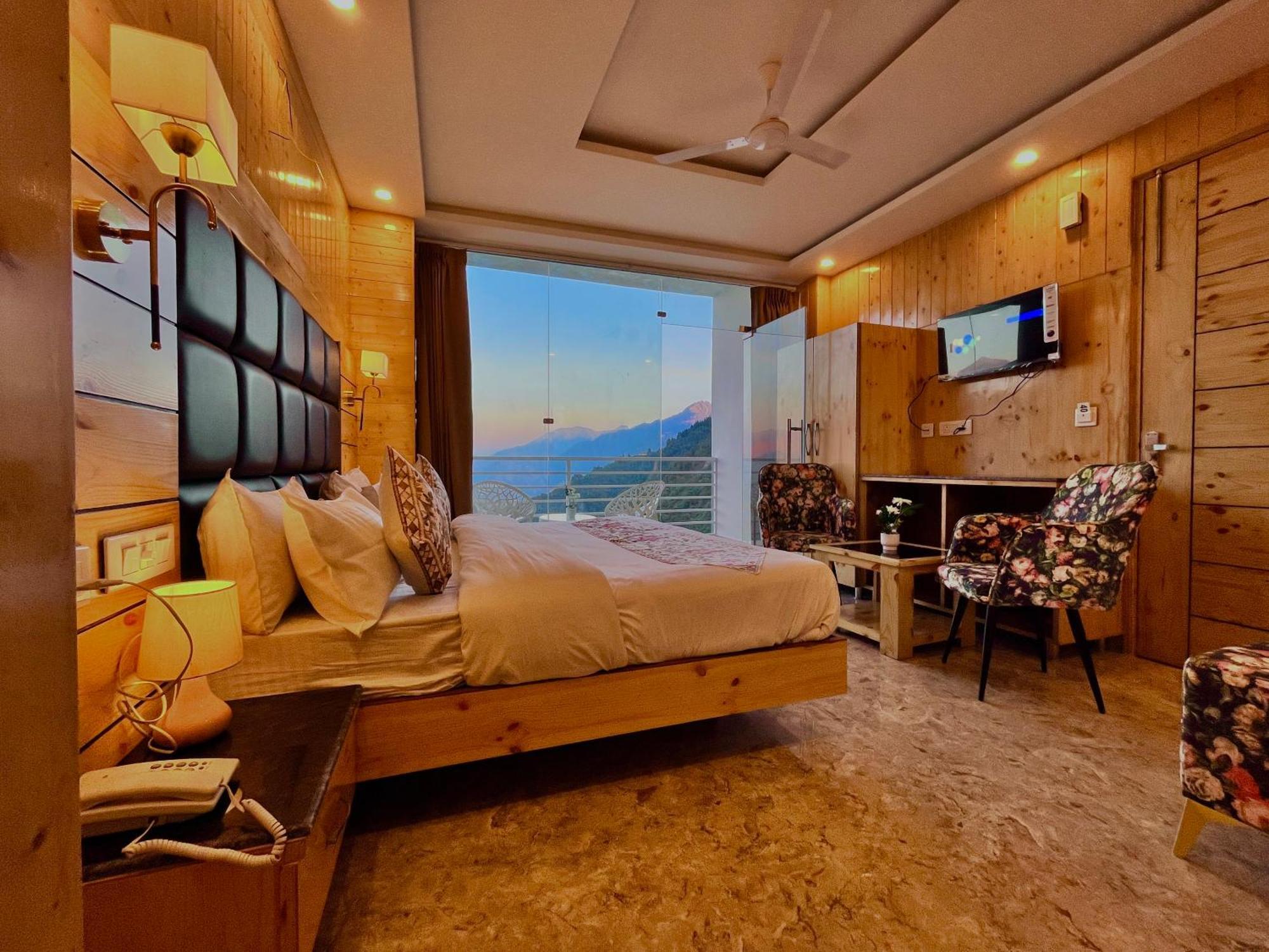 Hotel Hill View, Mussoorie - Near Jw Marriott Mussoorie, M 77377-32479 Экстерьер фото