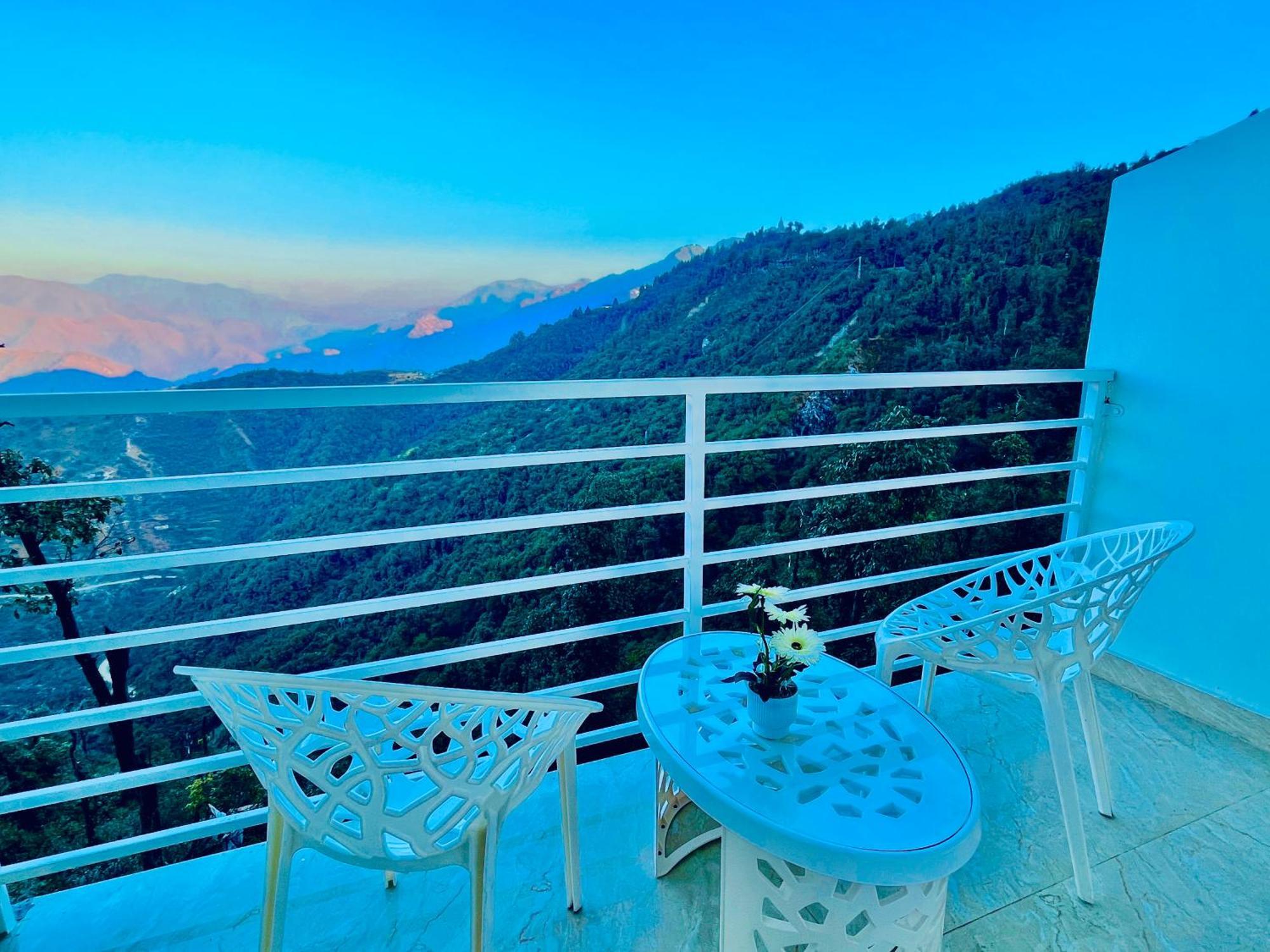 Hotel Hill View, Mussoorie - Near Jw Marriott Mussoorie, M 77377-32479 Экстерьер фото