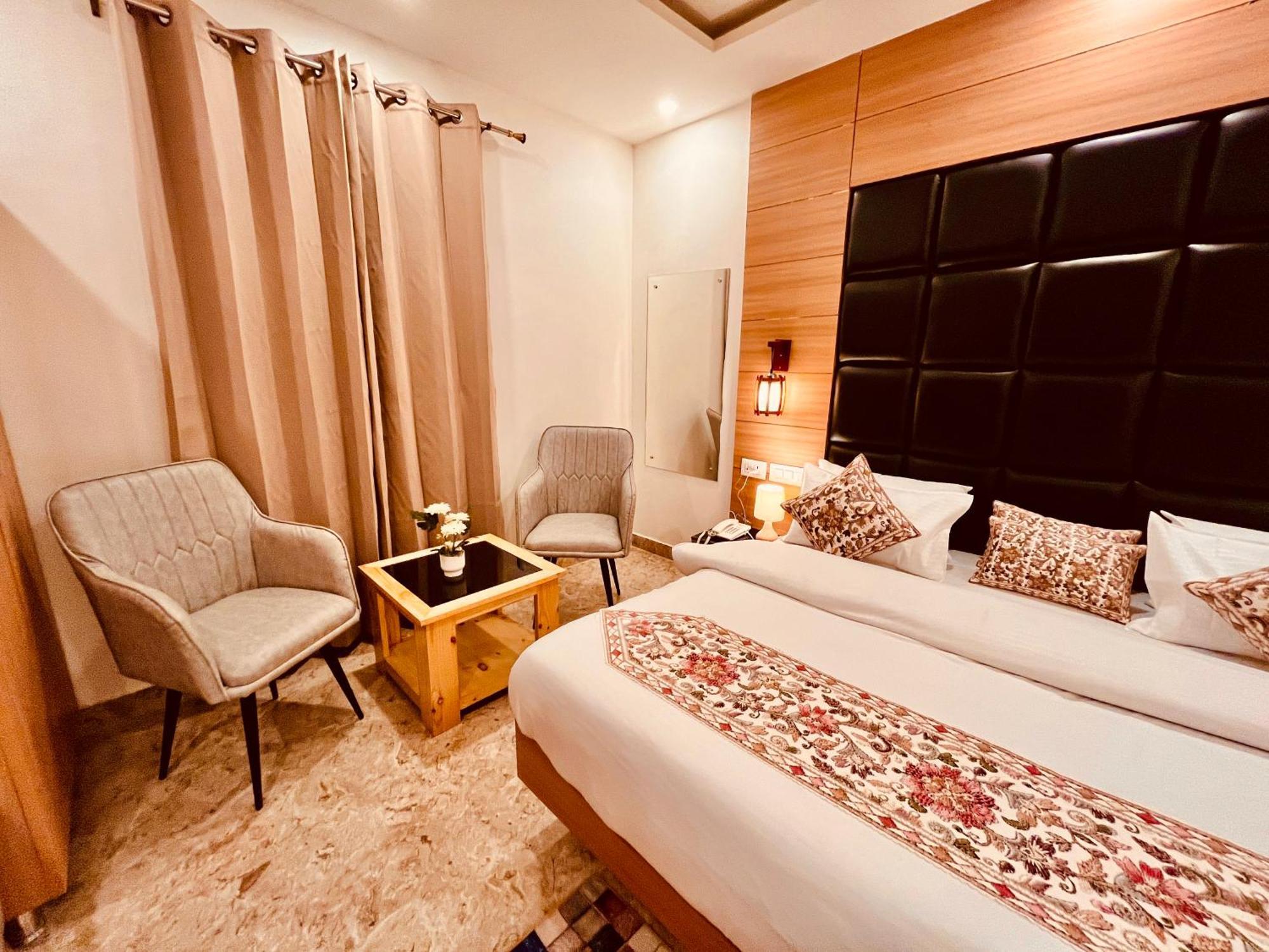 Hotel Hill View, Mussoorie - Near Jw Marriott Mussoorie, M 77377-32479 Экстерьер фото