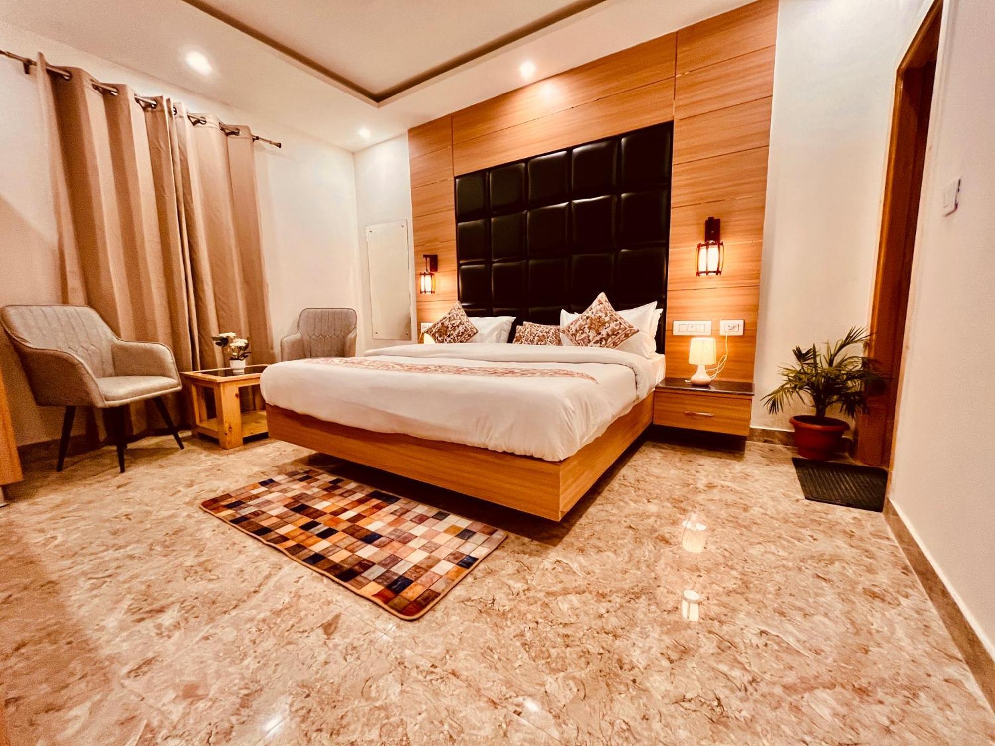 Hotel Hill View, Mussoorie - Near Jw Marriott Mussoorie, M 77377-32479 Экстерьер фото