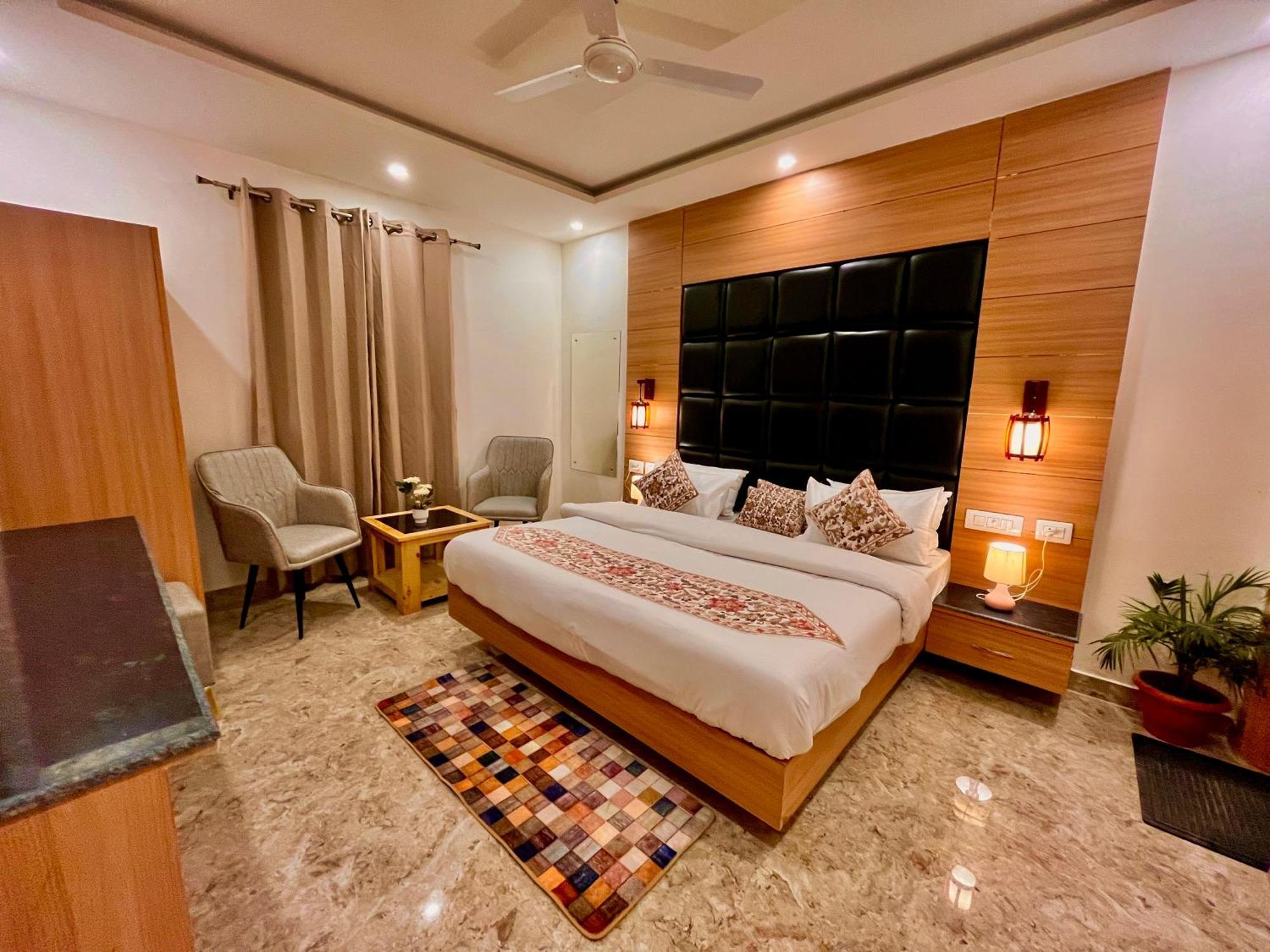 Hotel Hill View, Mussoorie - Near Jw Marriott Mussoorie, M 77377-32479 Экстерьер фото